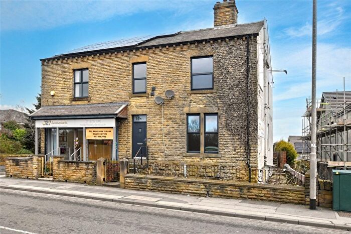 4 Bedroom Semi-Detached House For Sale In Wakefield Road, Gildersome, Morley, Leeds, LS27