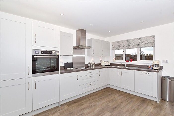 2 Bedroom Detached Bungalow For Sale In Collier Street, Maidstone, Kent, ME18