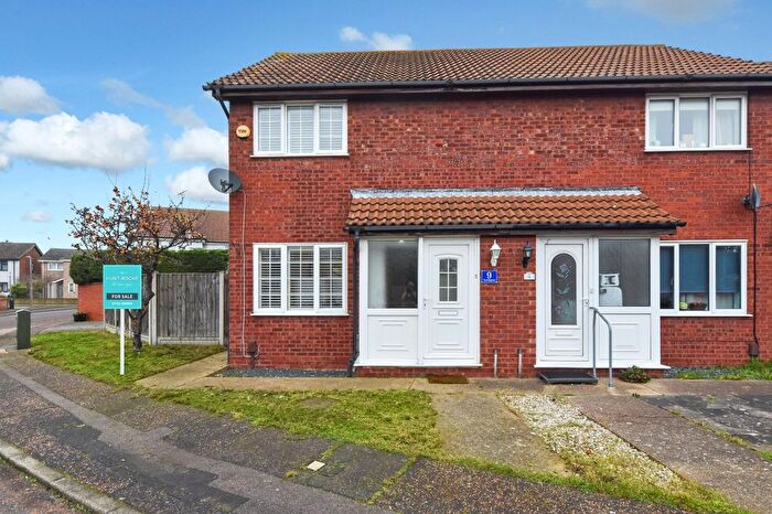 2 Bedroom Semi-Detached House For Sale In Torrington, Desirable Bishopsteignton, Shoeburyness, Essex, SS3