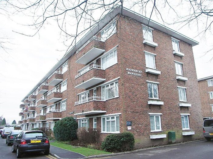 1 Bedroom Flat To Rent In Hatherley Mansions, Shirley Road, SO15