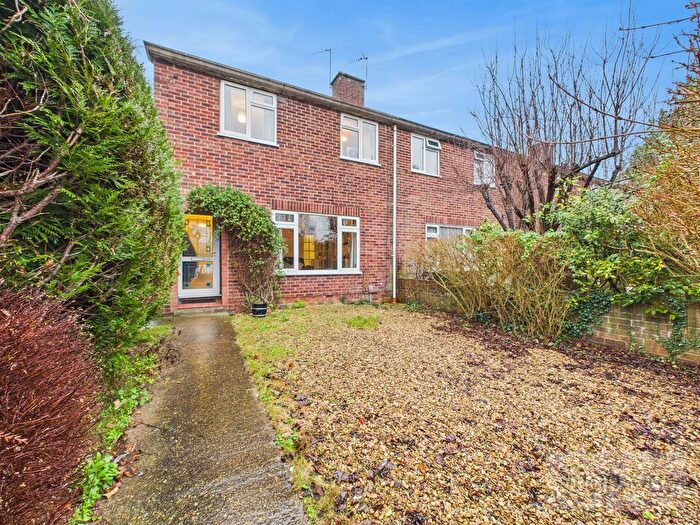 3 Bedroom Semi Detached House For Sale In St. Johns Road, Abingdon, OX14