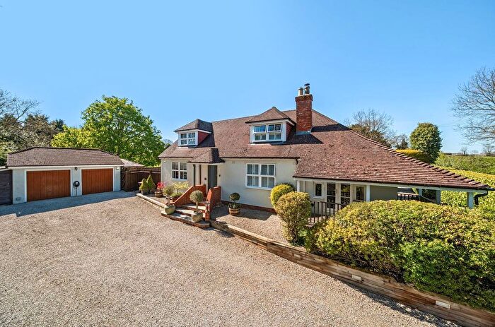 5 Bedroom Detached Bungalow For Sale In Church Hill, Charing Heath, Ashford, TN27