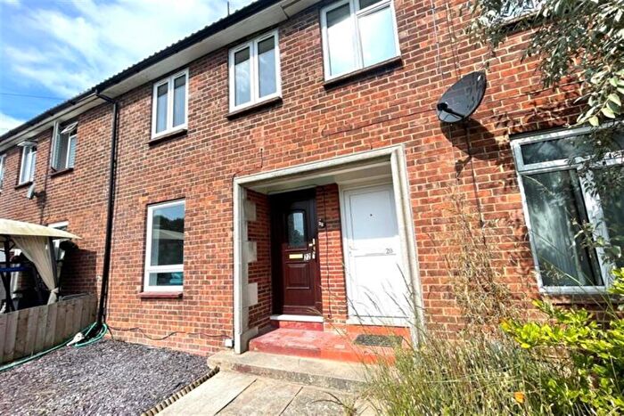 3 Bedroom Terraced House To Rent In Winchester, SO22