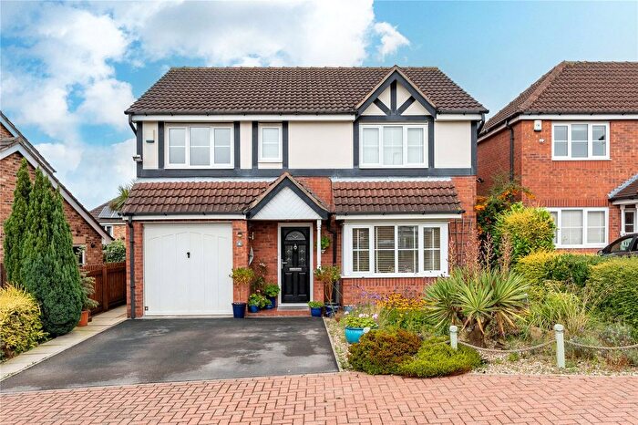 4 Bedroom Detached House For Sale In Dunniwood Drive, Castleford, West Yorkshire, WF10
