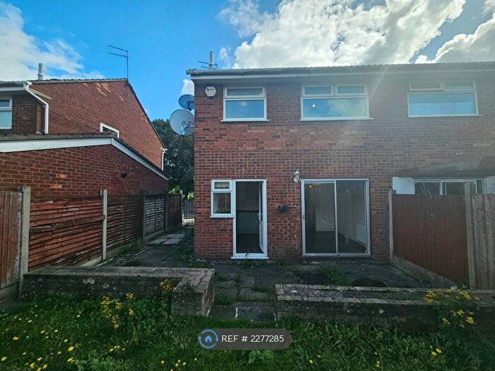 3 Bedroom Semi-Detached House To Rent In Orwell Road, Liverpool, L4