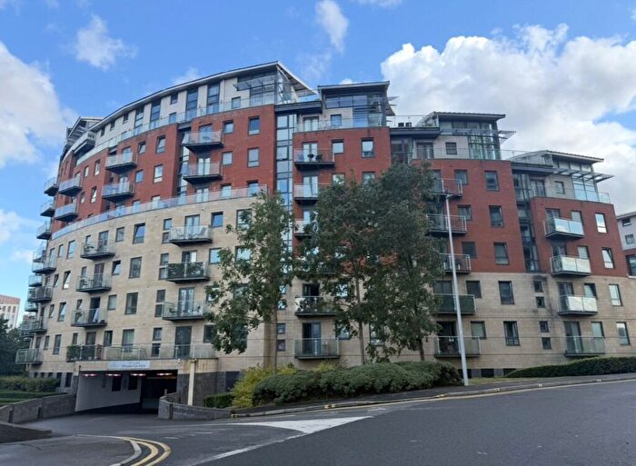 2 Bedroom Penthouse For Sale In Beringa, Gotts Road, Leeds, LS12