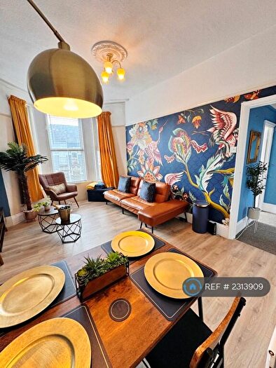 2 Bedroom Flat To Rent In Beaumont Road, Plymouth, PL4