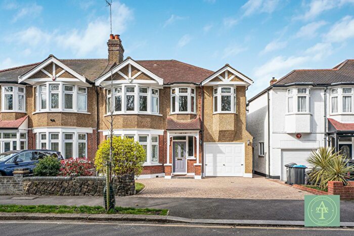 5 Bedroom Semi Detached House For Sale In Queen Elizabeths Drive, Southgate, London, N14