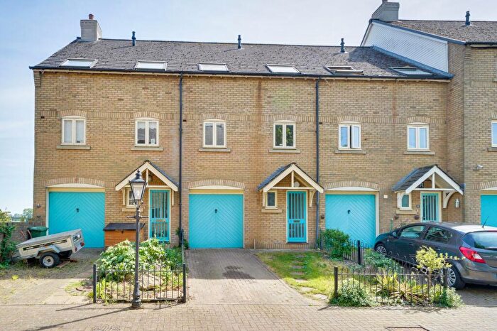3 Bedroom Terraced House To Rent In London Road, St. Ives, PE27