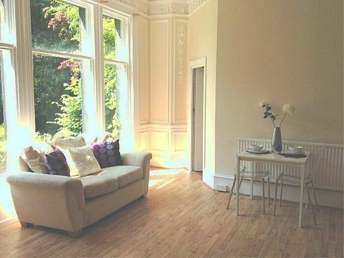 Flat To Rent In Virginia House, LS6