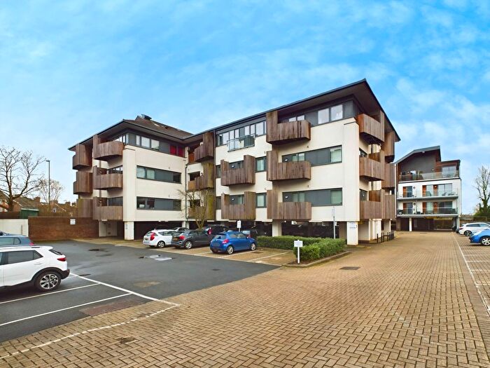 1 Bedroom Flat To Rent In Horsham Gates Two, Horsham, RH13