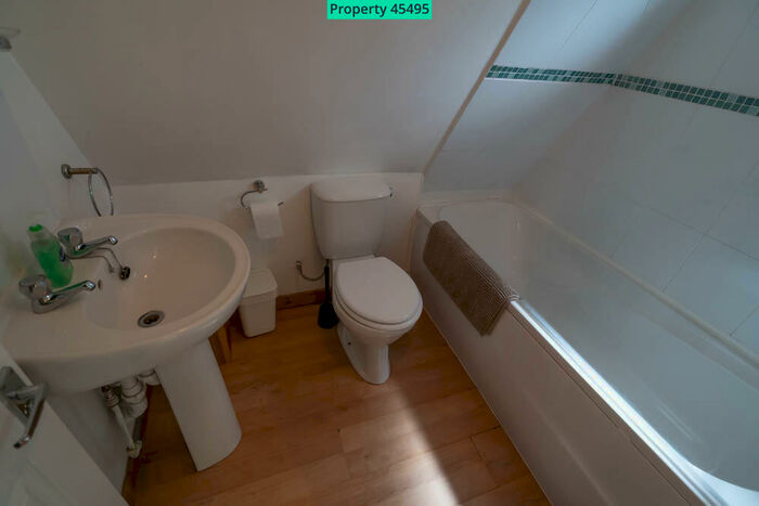 2 Bedroom Detached Bungalow To Rent In Craigs Chalet Park, Williamscraig, Linlithgow, EH49