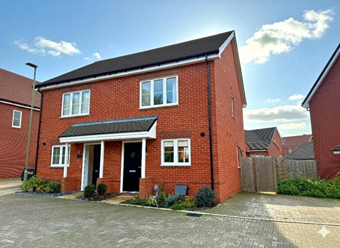 2 Bedroom Semi Detached House For Sale In Cranesbill, Curdridge, Southampton, SO30
