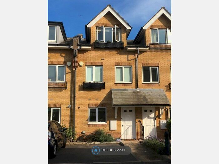 4 Bedroom Terraced House To Rent In Wells Place, London, SW18