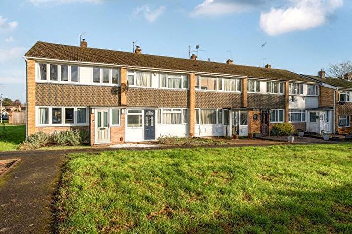 3 Bedroom Terraced House For Sale In Hatford Road, Reading, RG30