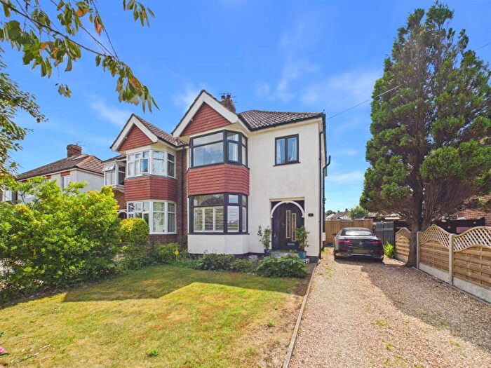 3 Bedroom Semi-Detached House For Sale In Legbourne Road, Louth, LN11