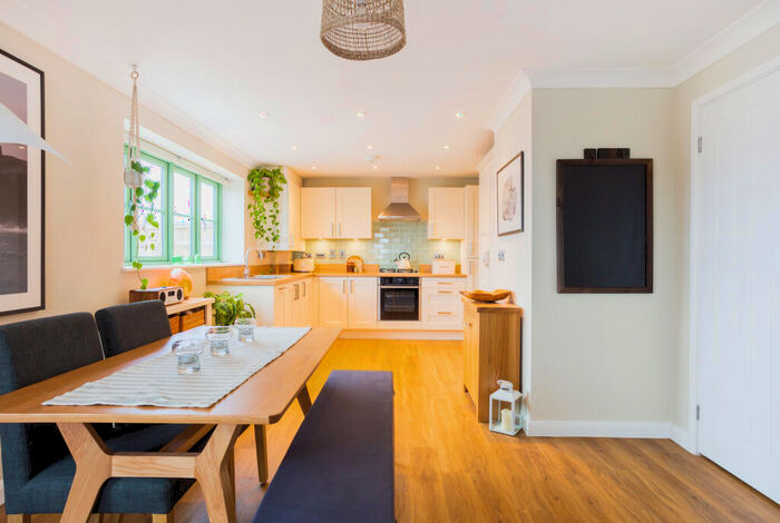 1 Bedroom Flat To Rent In Dove House Lane, Cuddesdon, OX44