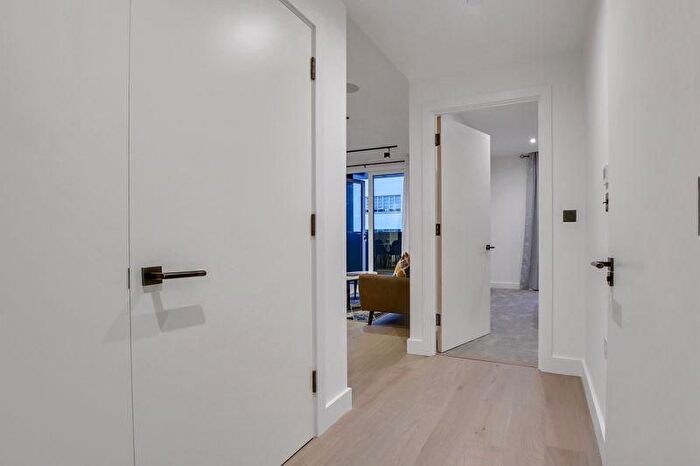 1 Bedroom Flat To Rent In New Tannery Way, London, SE1