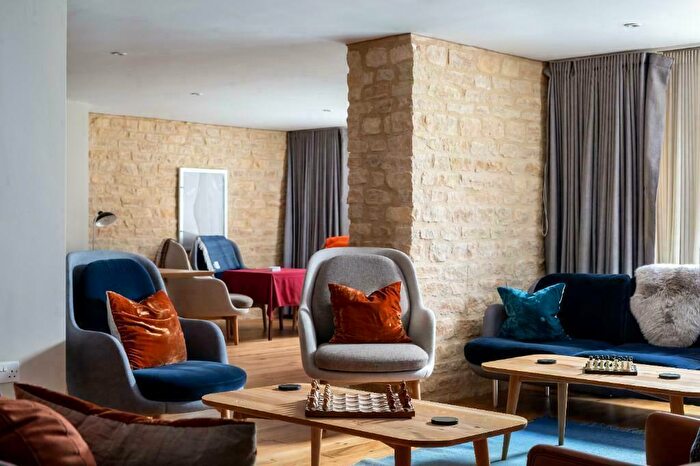 2 Bedroom Retirement Property For Sale In Steepleton Court Cirencester Road Tetbury, GL8