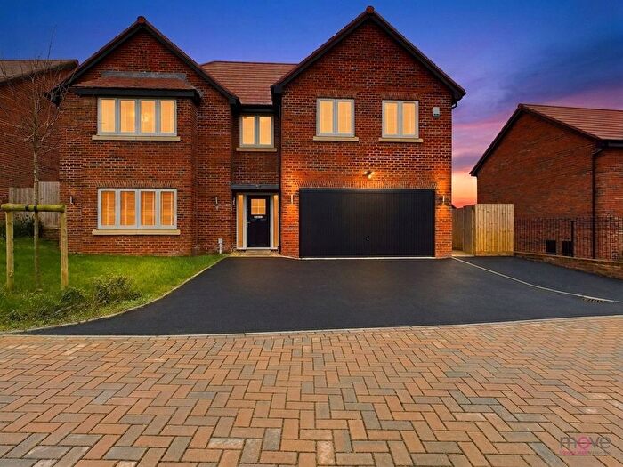 5 Bedroom Detached House For Sale In Furrow Close, Brockworth, GL3