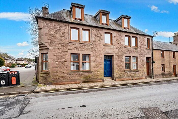 2 Bedroom Flat For Sale In High Street, Laurencekirk, AB30