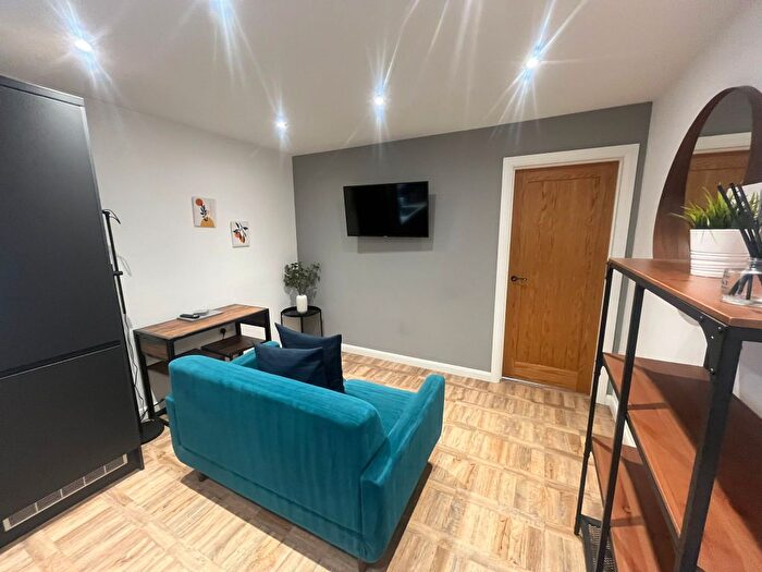 1 Bedroom Flat To Rent In Walter Road, Swansea, SA1
