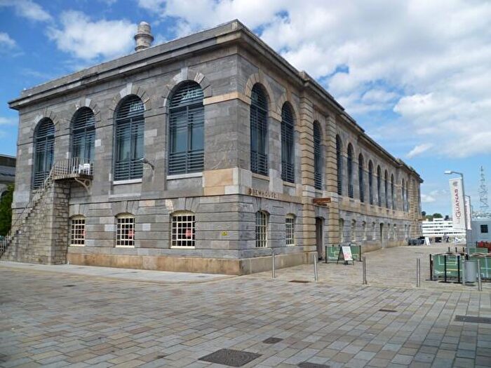 1 Bedroom Flat To Rent In The Brewhouse, Royal William Yard *Available With Zero Deposit Guarantee*, PL1
