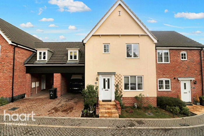 3 Bedroom Semi-Detached House For Sale In Swale View, Thetford, IP24