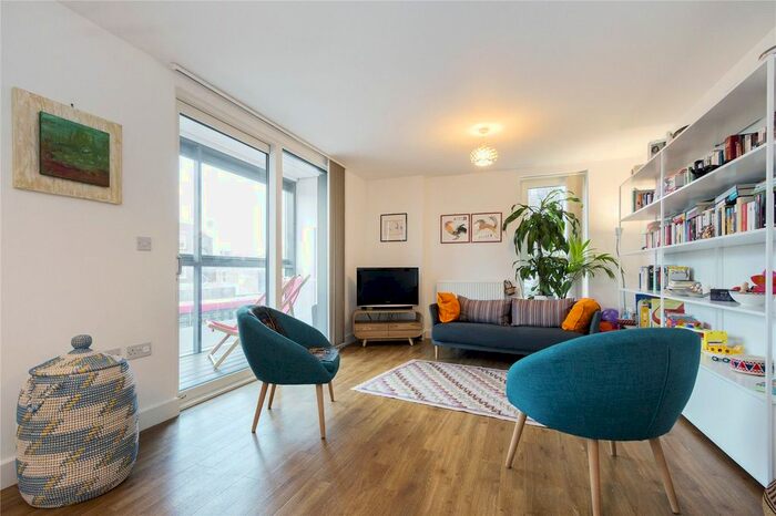 2 Bedroom Flat To Rent In Abraham House, Roseberry Place, London E8