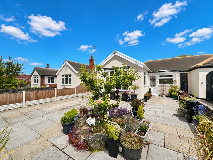 2 Bedroom Bungalow For Sale In West Drive, Thornton, FY5