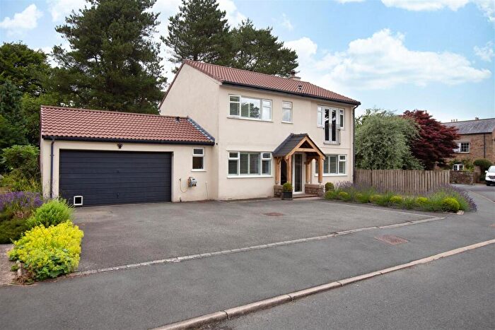 5 Bedroom Detached House For Sale In Post Horse Lane, Hornby, Lancaster, LA2