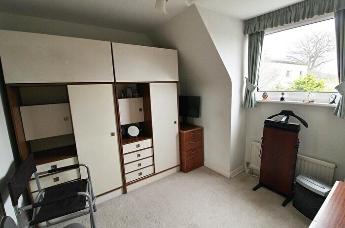 4 Bedroom Detached House For Sale In Brookdale Close, Waterlooville, PO7