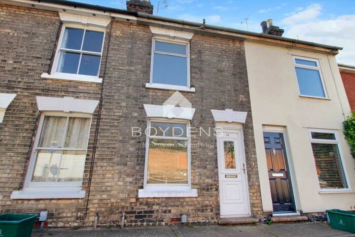 2 Bedroom Terraced House To Rent In Priory Street Colchester, CO1