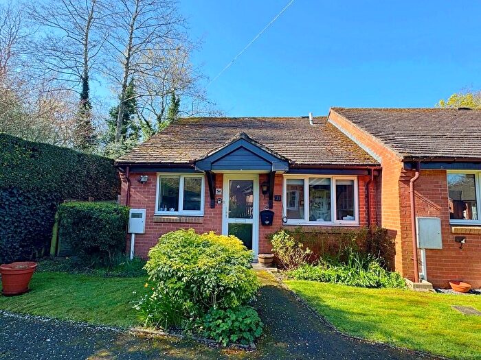 2 Bedroom Semi-Detached Bungalow For Sale In Ashdene Gardens, Kenilworth, CV8