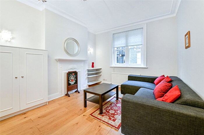 2 Bedroom Flat For Sale In Cathedral Mansions, Vauxhall Bridge Road, Westminster, London, SW1V