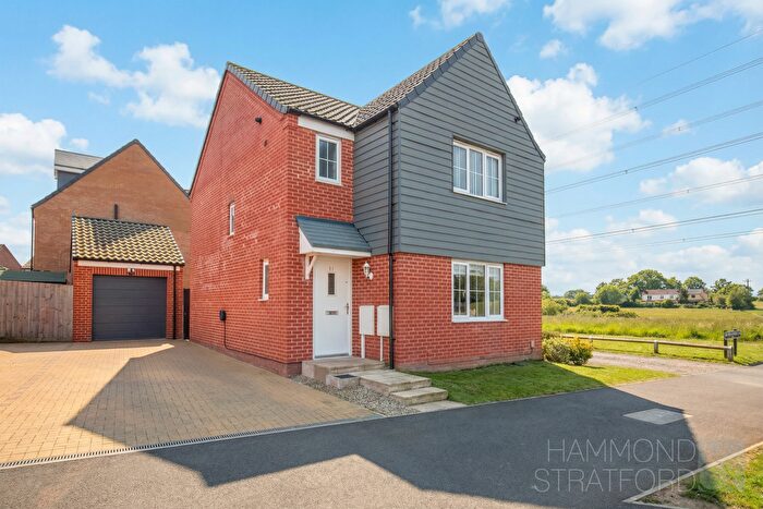 3 Bedroom Detached House For Sale In Burnthouse Lane, Hethersett, NR9