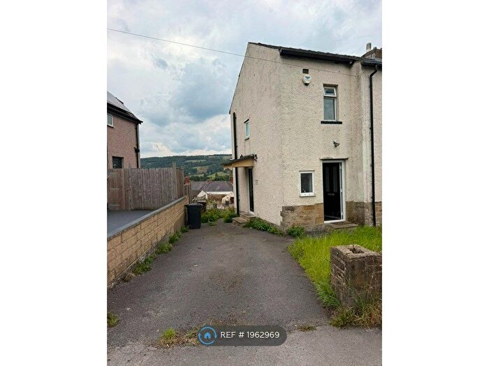 2 Bedroom Semi Detached House To Rent In Cliffe Crescent, Keighley, BD20