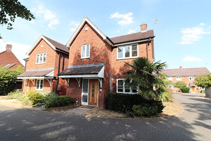 3 Bedroom Detached House For Sale In The Grove, Shephall Green, Stevenage, Hertfordshire, SG2