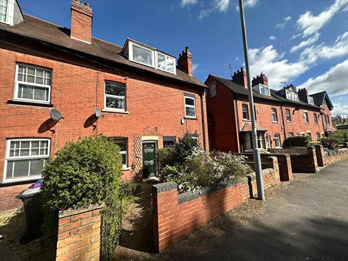 3 Bedroom Town House For Sale In Clifton Road, Ruddington, Nottingham, NG11