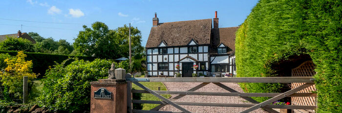 3 Bedroom Cottage For Sale In Knightcote, Southam, Warwickshire, CV47