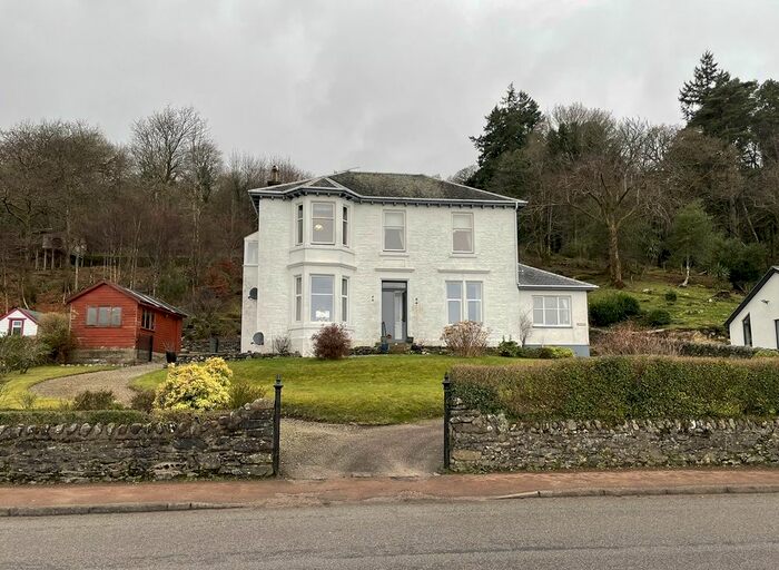 3 Bedroom Flat For Sale In Shore Road, Tighnabruaich, Argyll And Bute PA21