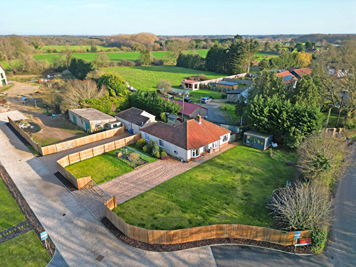 6 Bedroom Detached Bungalow For Sale In Hazel Shrub, Bentley, IP9