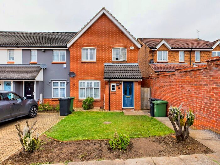 3 Bedroom End Of Terrace House To Rent In Keats Close, Downham Market, PE38