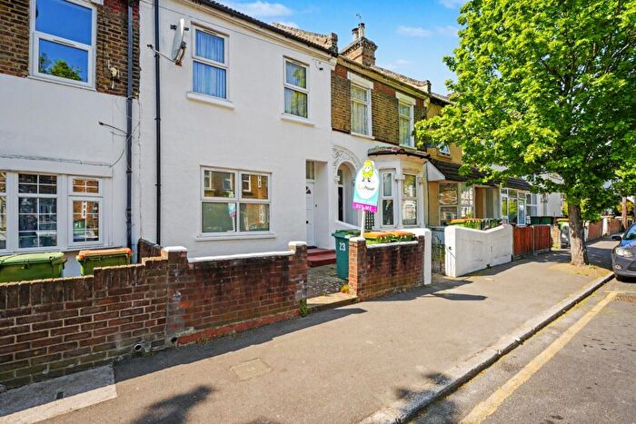 3 Bedroom Terraced House For Sale In Richford Road, Stratford, London, E15