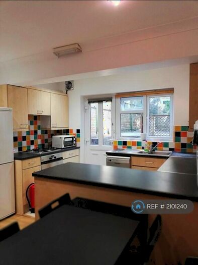 1 Bedroom Flat To Rent In Lower Floor, Oxford, OX4