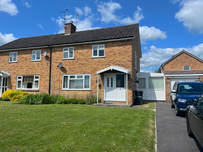 3 Bedroom Property To Rent In Higher Beadon, Merriott, TA16