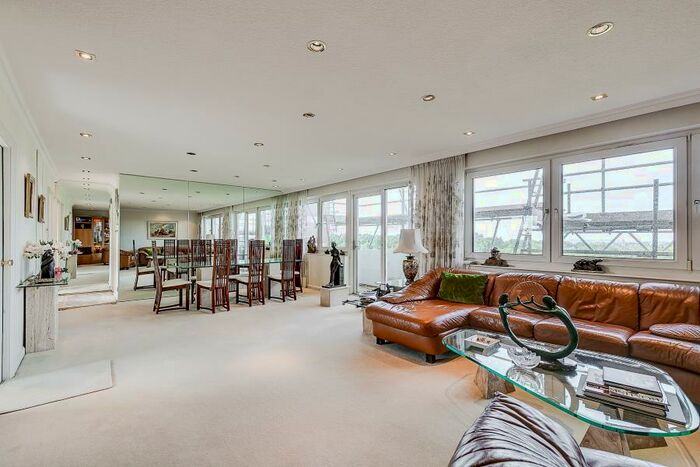 2 Bedroom Flat To Rent In Sheldon Avenue, Highgate, N6