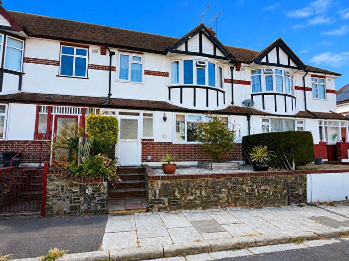 3 Bedroom Terraced House For Sale In Trosley Avenue, Gravesend, DA11