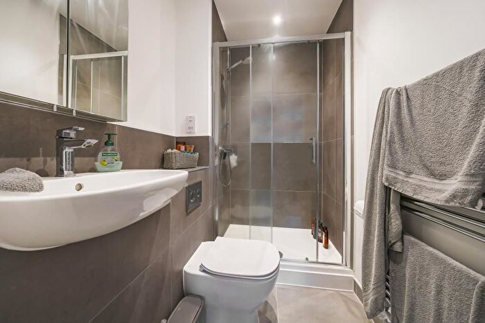 2 Bedroom Flat For Sale In Daly Close, Littlemore, OX4 - Photo 12