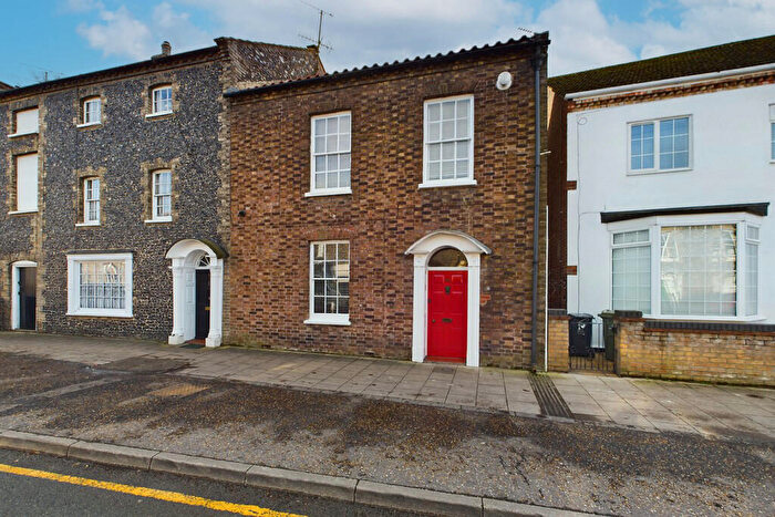 3 Bedroom End Of Terrace House For Sale In Castle Street, Thetford, IP24
